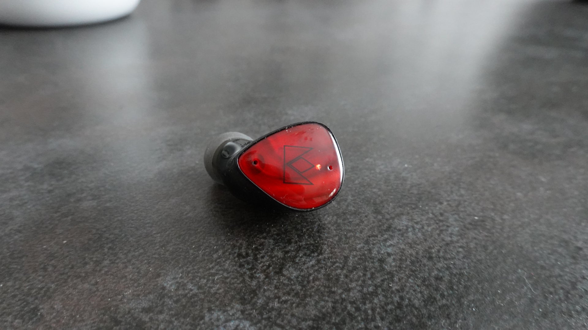 Are premium wireless earbuds all that different in 2025? | Eurogamer.net