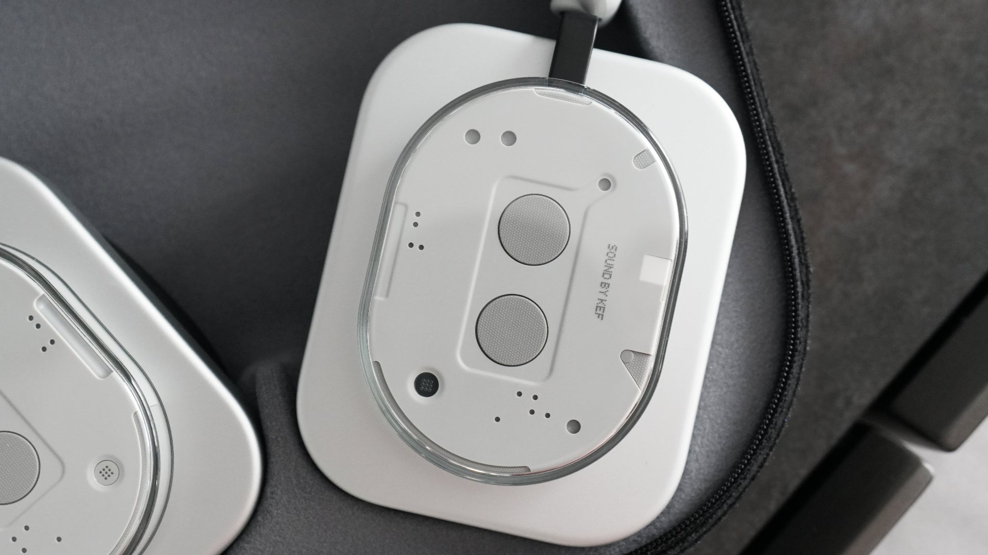 Closeup of Nothing Headphone (1) right earcup