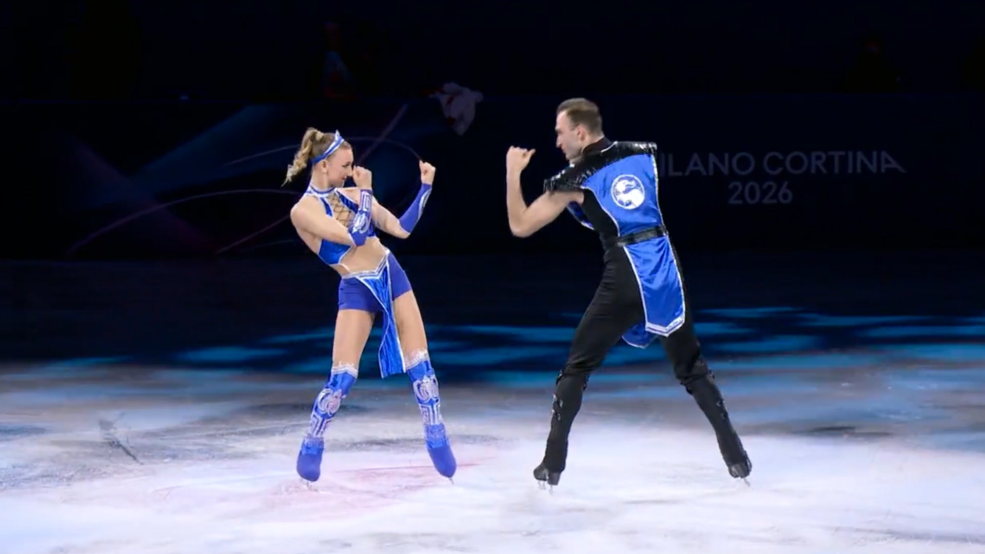Georgische Eiskunstläufer feiern Olympia-Medaillengewinn mit einer Mortal Kombat-Performance