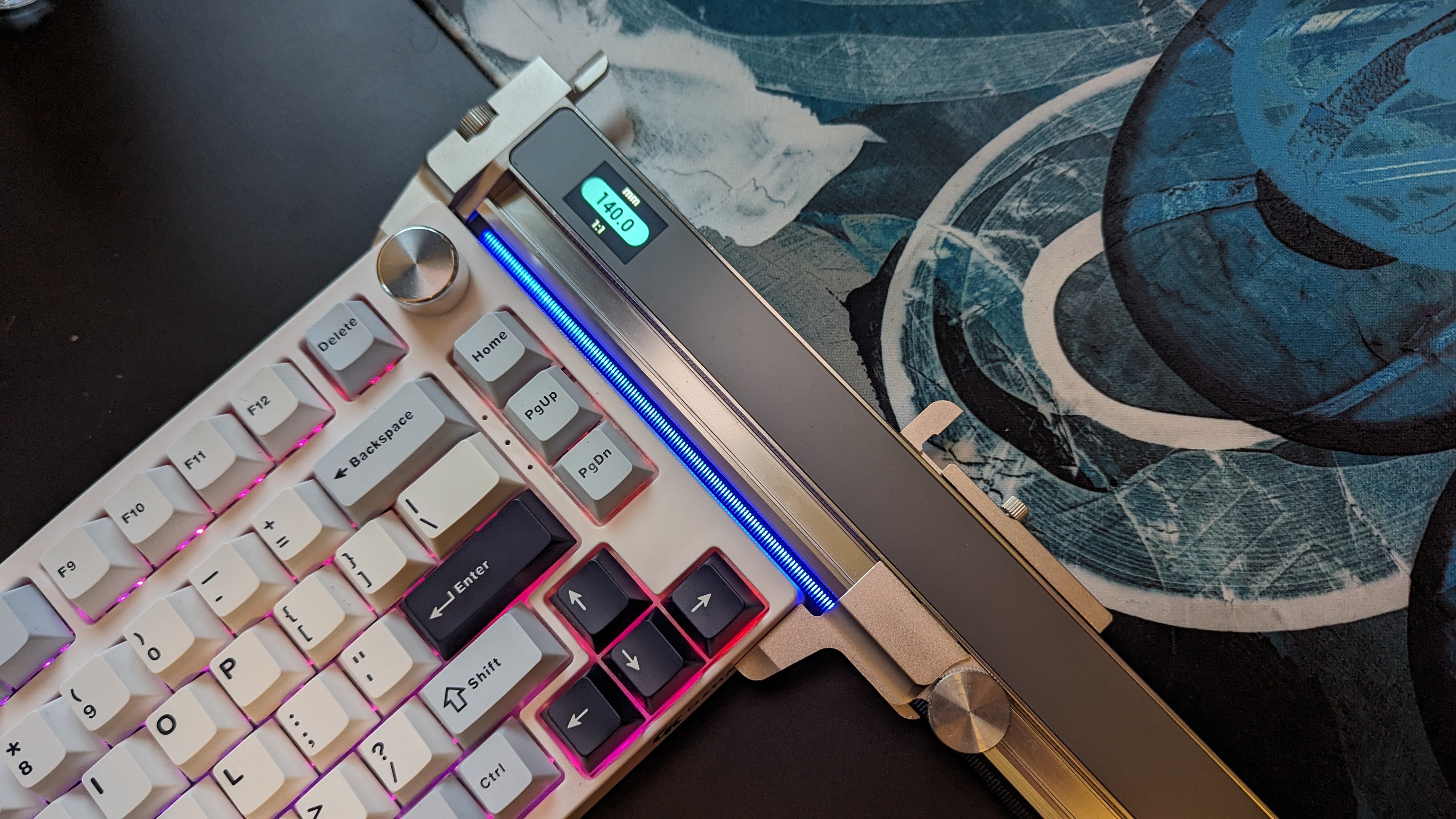 using a hozo neocaliper to measure a keyboard