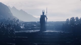 „Pierścienie Władzy” w końcu ujawniły Saurona. Drugi sezon opowie jego historię