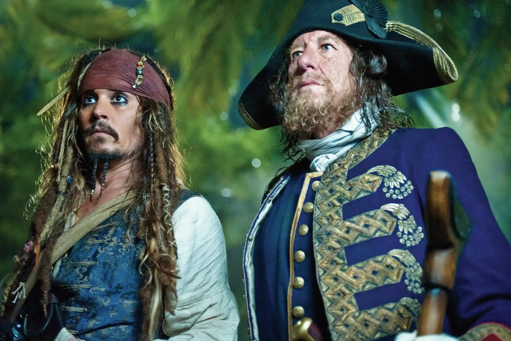 Capitão Barbossa regressaria a Piratas das Caraíbas para assombrar Jack Sparrow