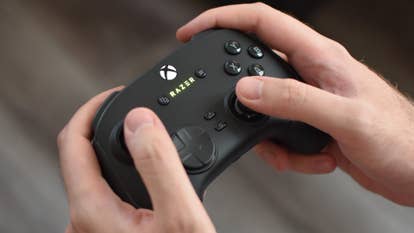 The Razer Wolverine V3 Pro controller being played.