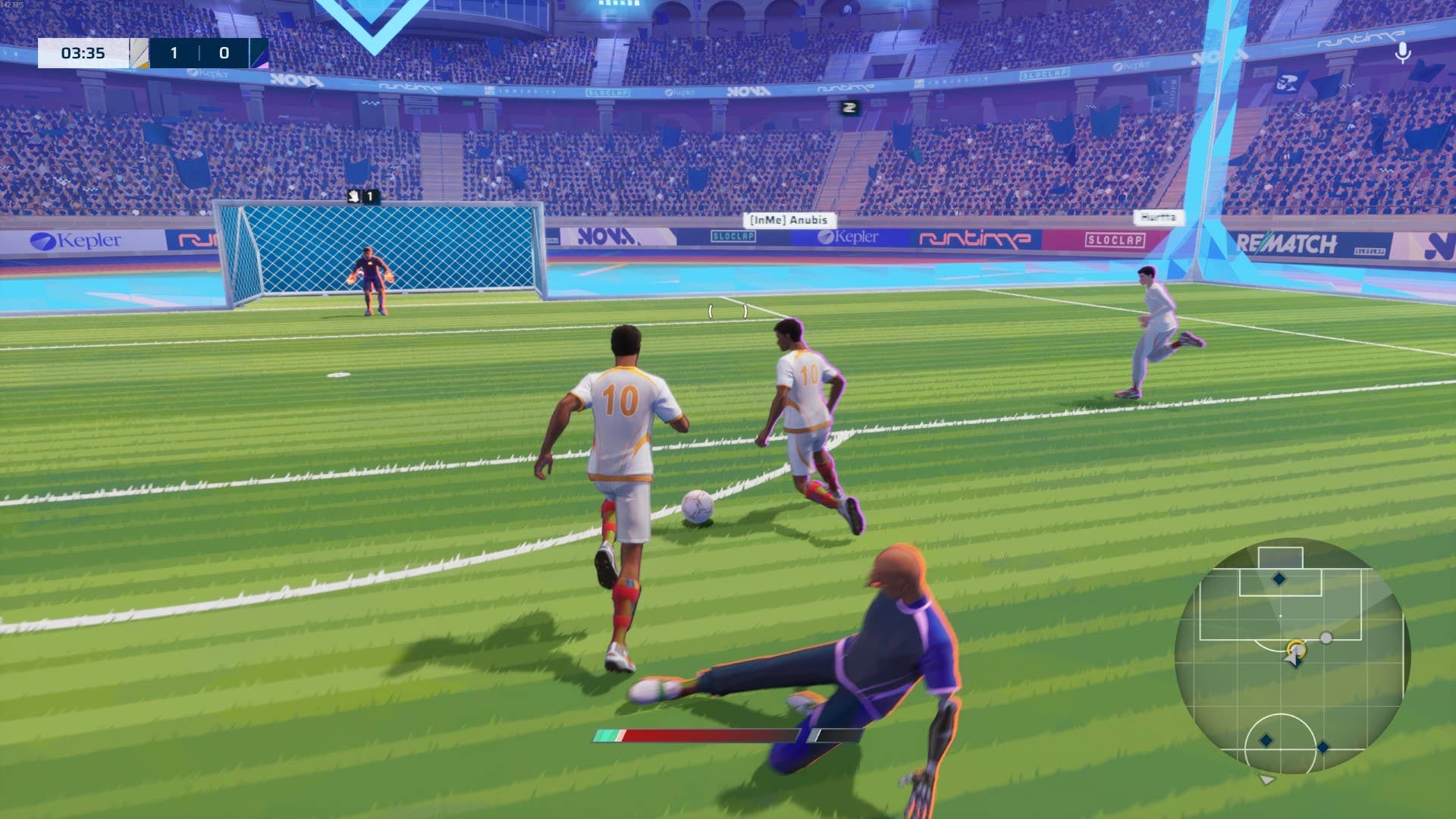 Pass the ball to a team partner for an easy goal in Remach.