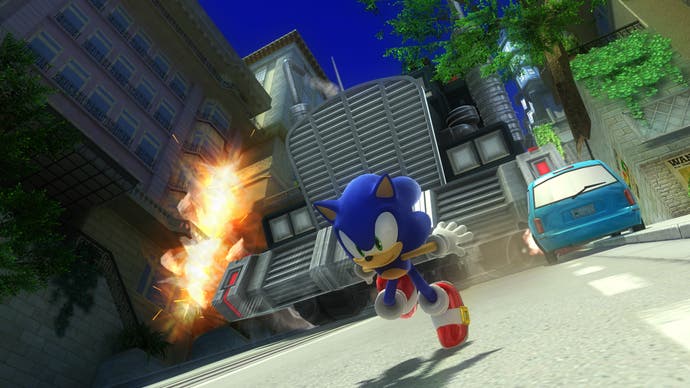 Sonic chased by a truck in Sonic Generations City Escape level
