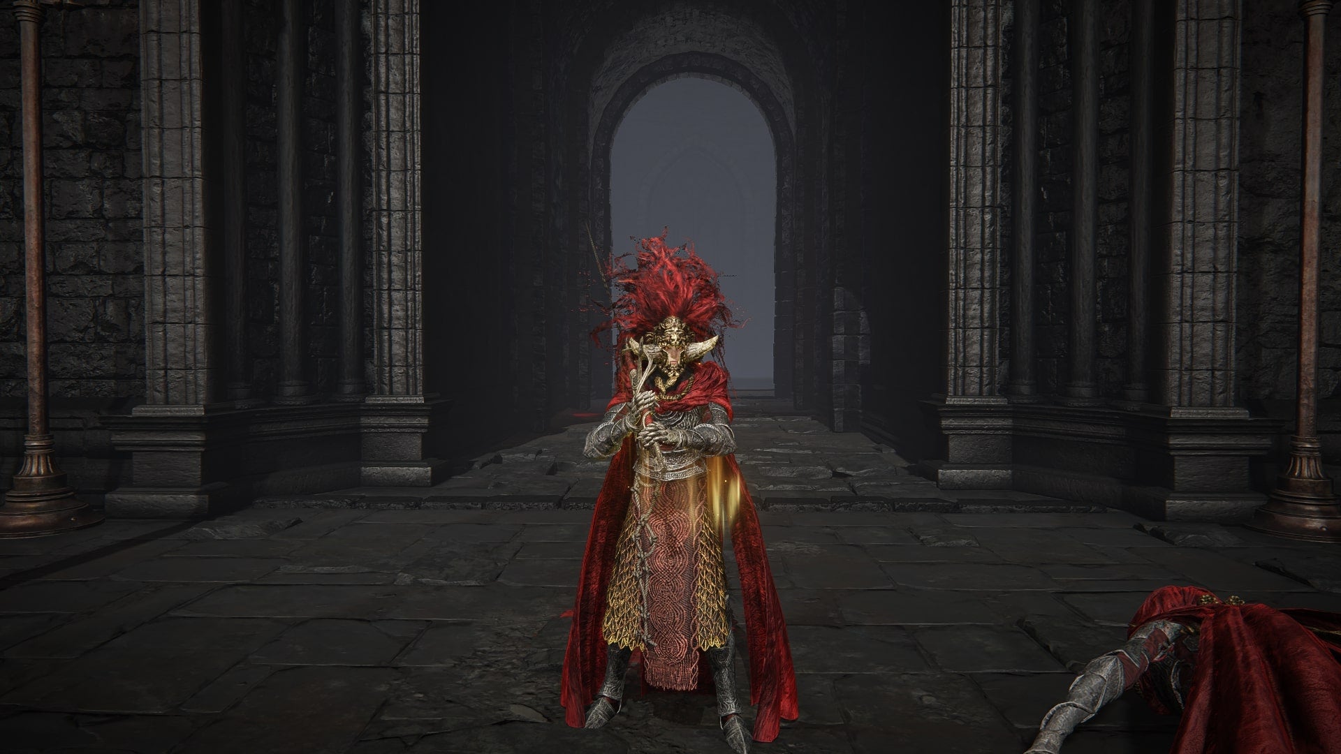 The Tarnished stands in Shadow Keep's main plaza while wearing Fire Knight armor, Radahn's helm, and wielding the Fire Knight's Greatsword in Elden Ring Shadow of the Erdtree - 1