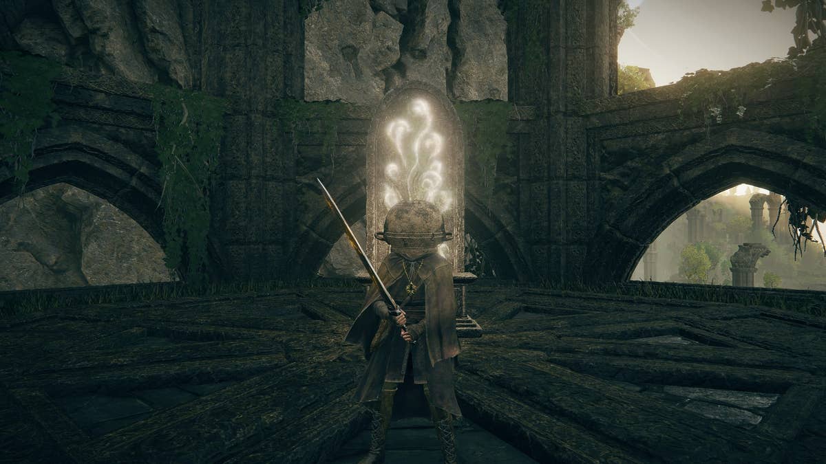 How to transform the Stone-Sheathed Sword in ER Shadow of the