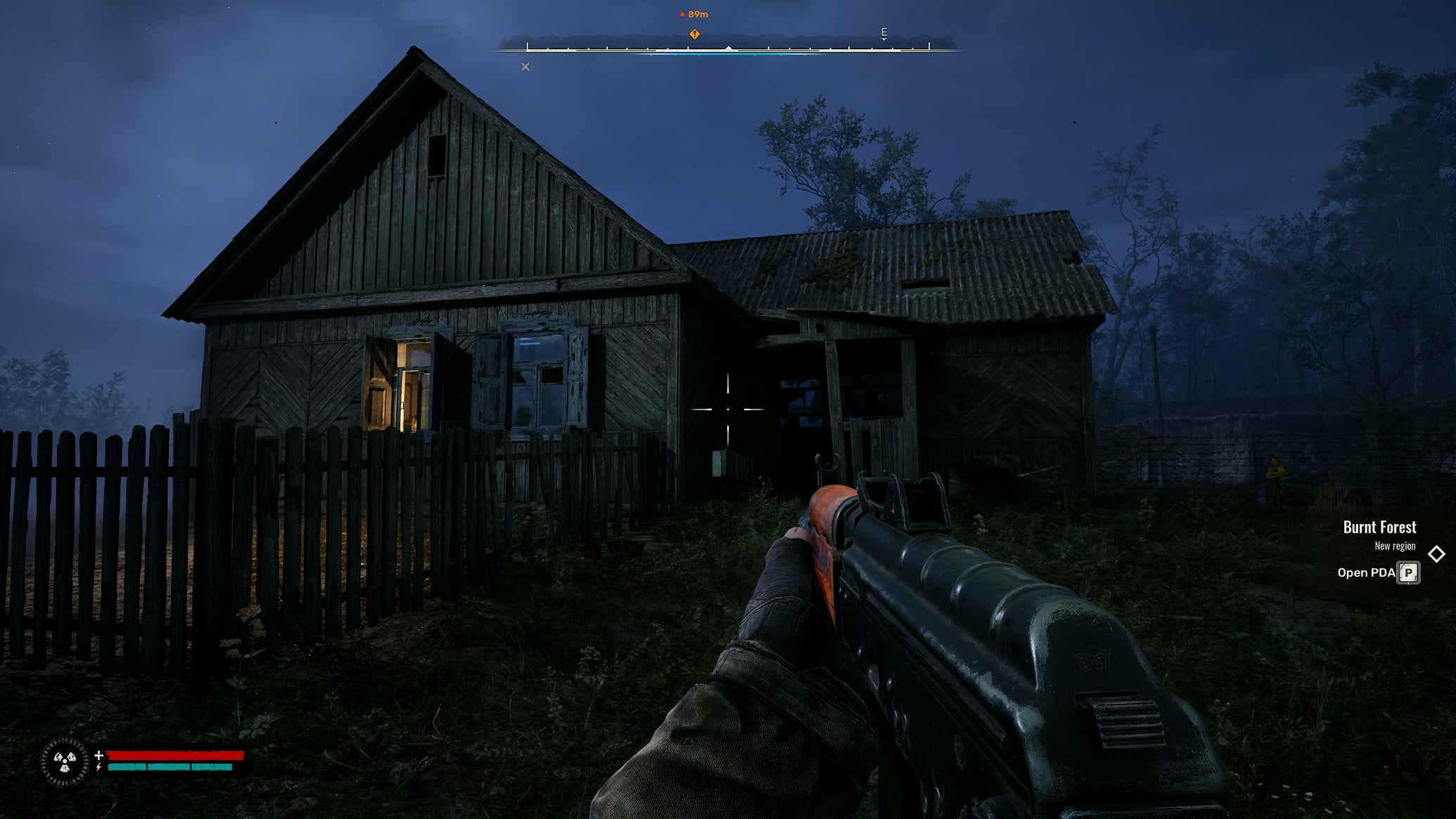 Approaching a seemingly abandoned house in STALKER 2: Heart of Chornobyl. - 1