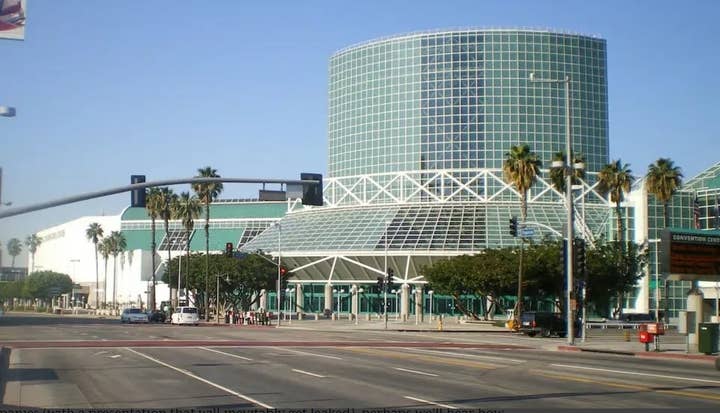 The life and death of E3