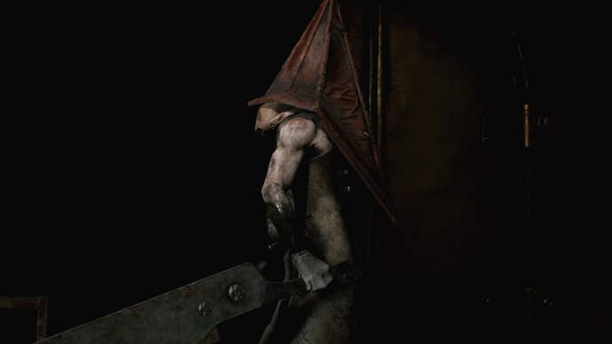 Pyramid Head holding the Great Knife in Silent Hill 2.