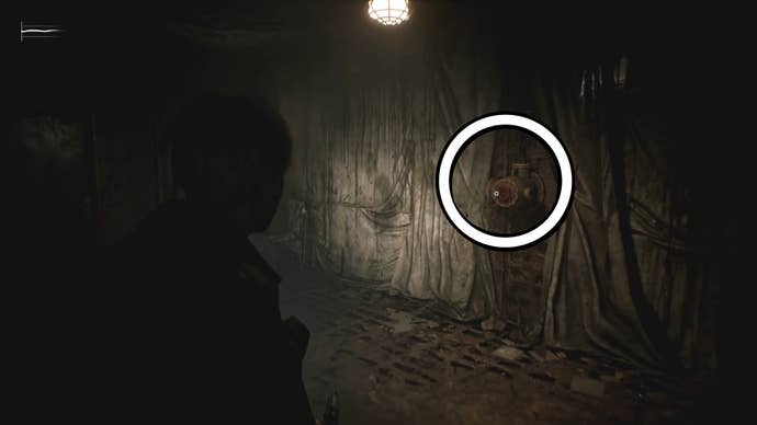 A white corcle showing pipes without a valve in Silent Hill 2.