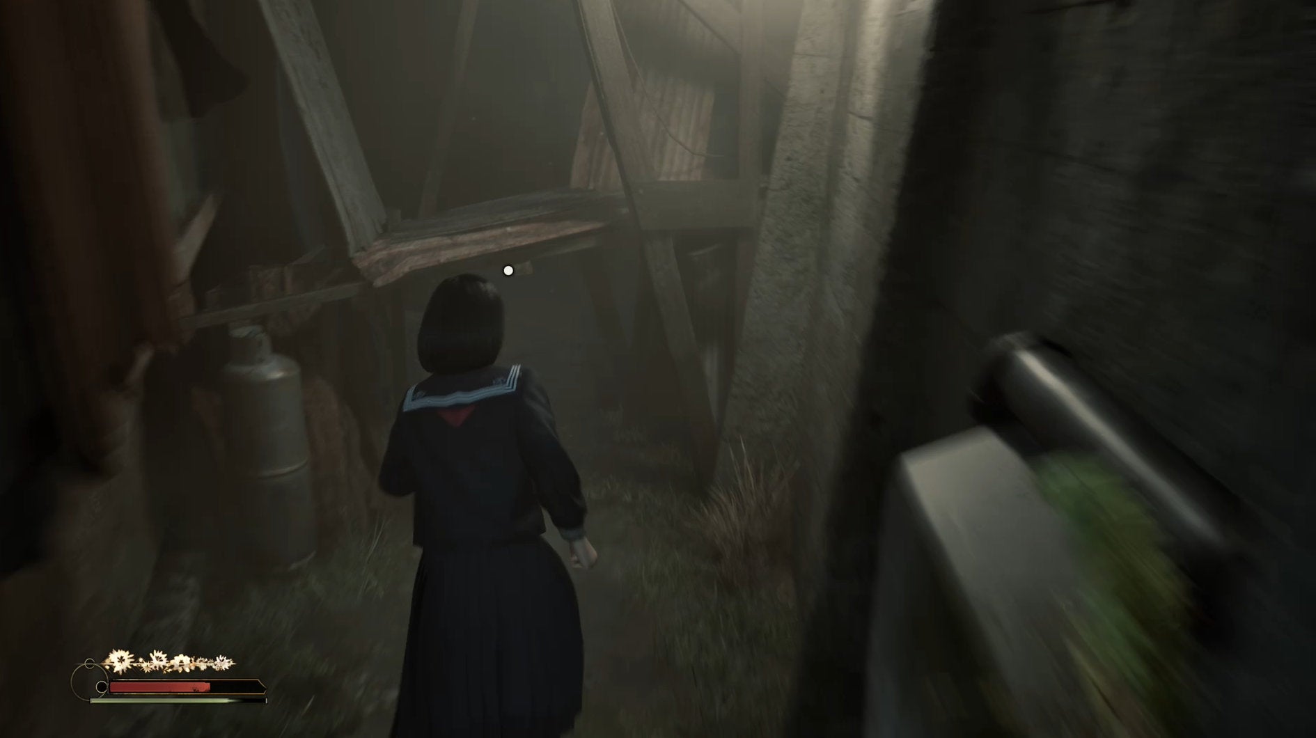 A hole made of metal in Silent Hill f.