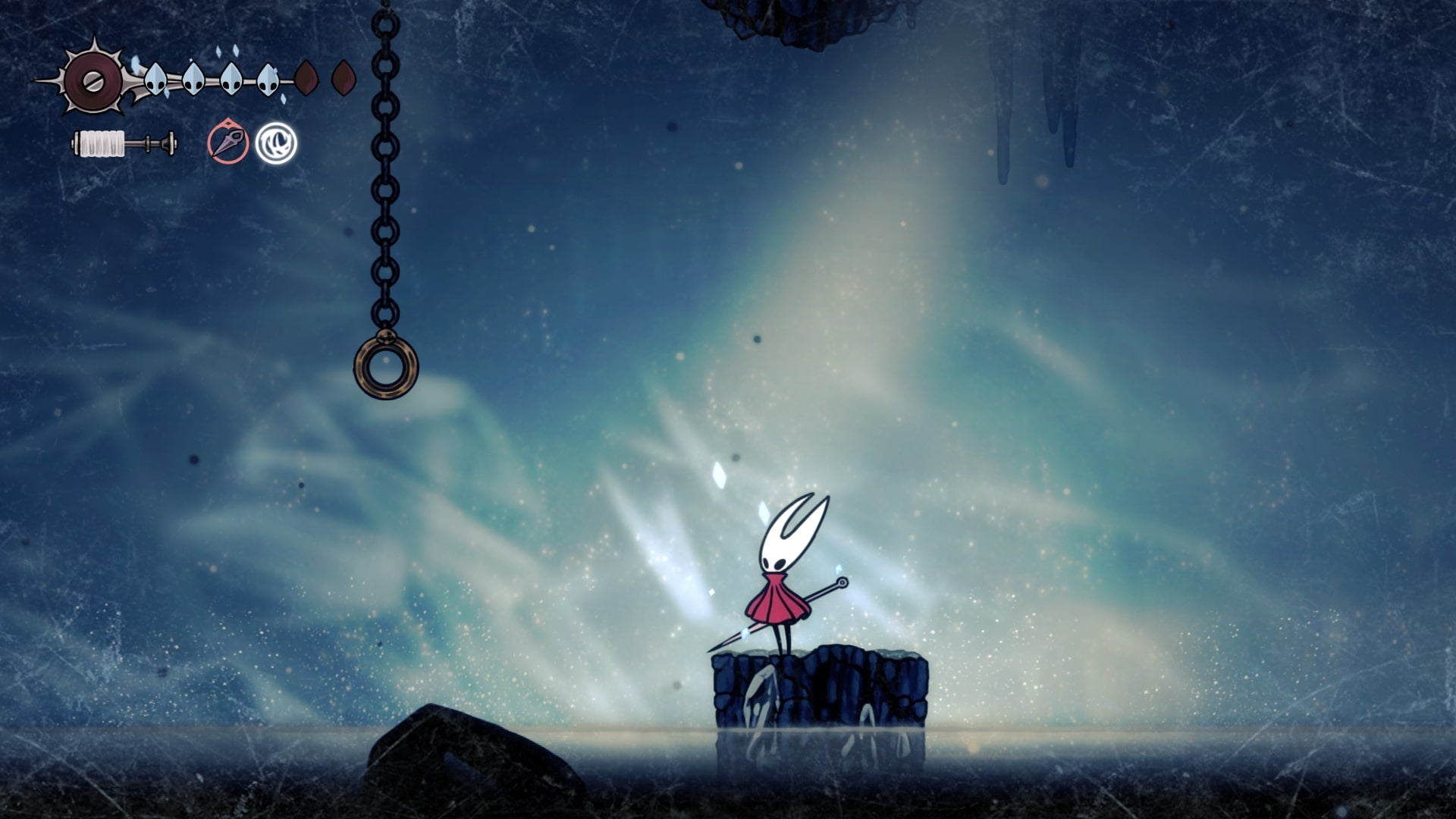 Hornet está em uma plataforma ao lado de um disco Clawline em Mount Fay em Hollow Knight: Silksong