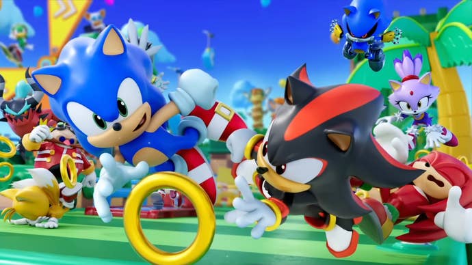 Sonic and Shadow reach for a ring in Sonic Rumble trailer