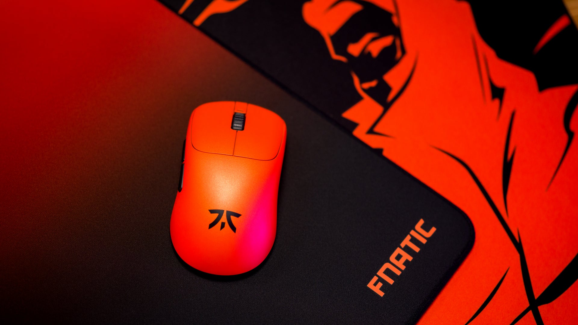 Sony Inzone x Fnatic: OLED-Monitor mit 540Hz und das bisher leichteste Gaming-Headset enthüllt