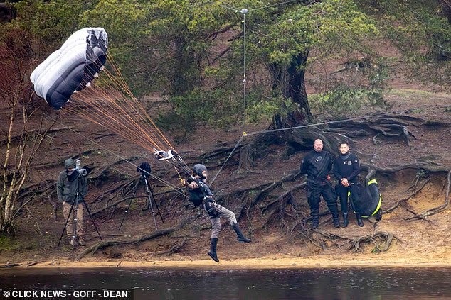 Sophie Turner parachutes onto the Tomb Raider set