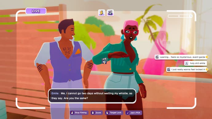 La captura de pantalla de Crush House que muestra a dos personajes conversando siendo filmados por el jugador.