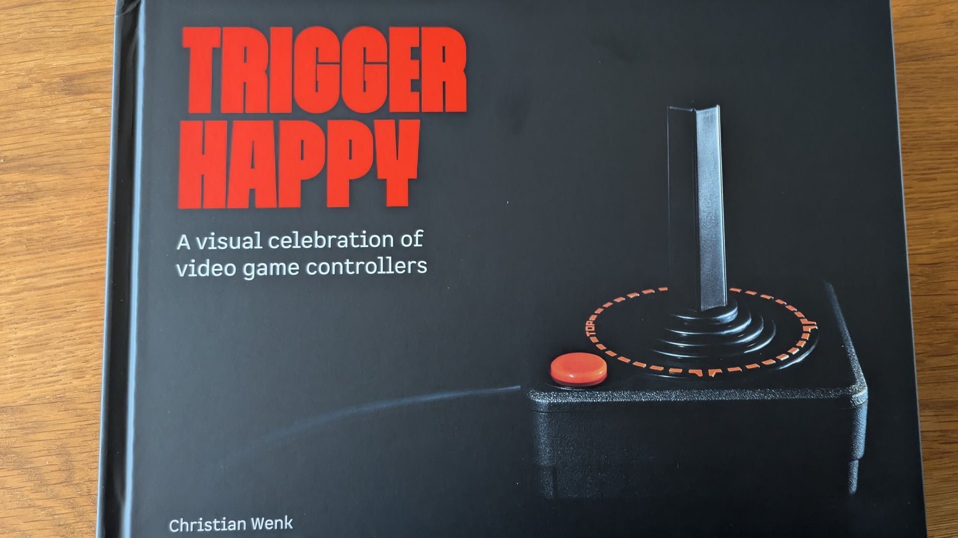 Mit-Trigger-Happy-feiert-Bitmap-Books-Videospiel-Controller-und-ich-w-nsche-mir-meinen-alten-SideWinder-zur-ck