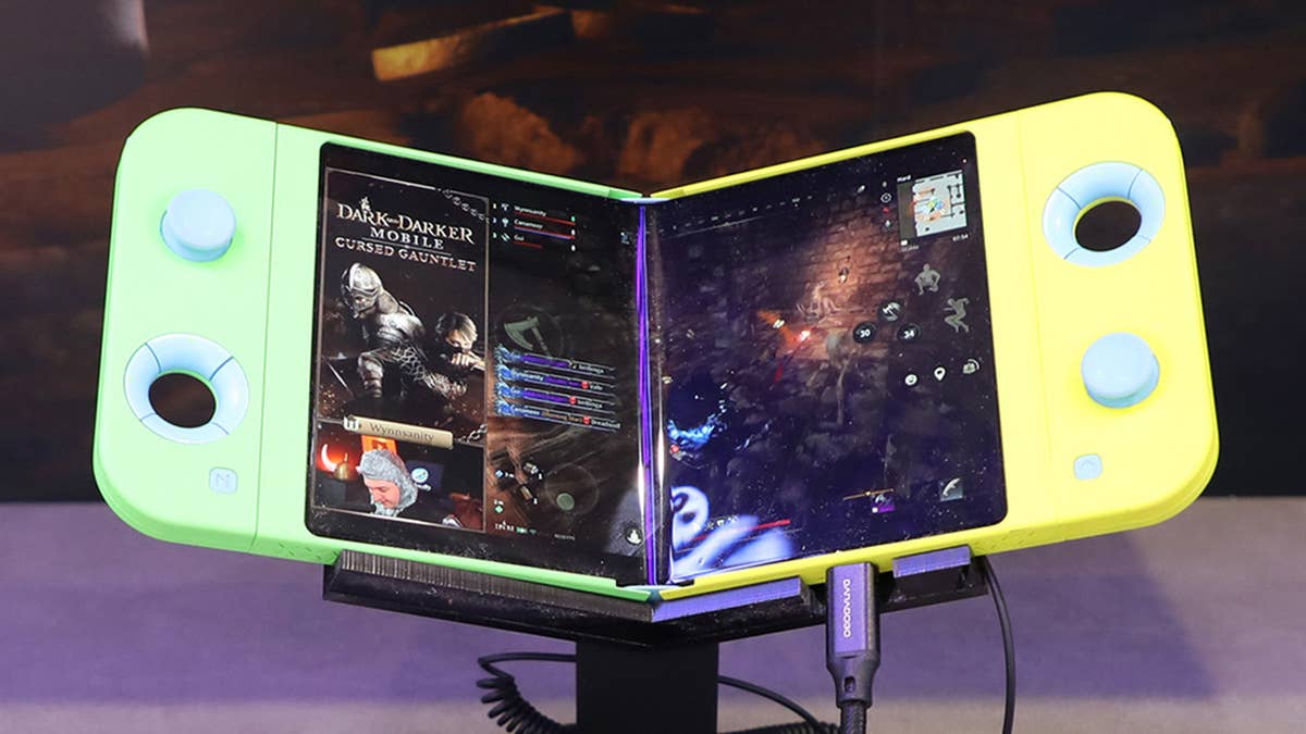 Samsung shows off foldable handheld that's basically a Switch you can bend in half | Eurogamer.net