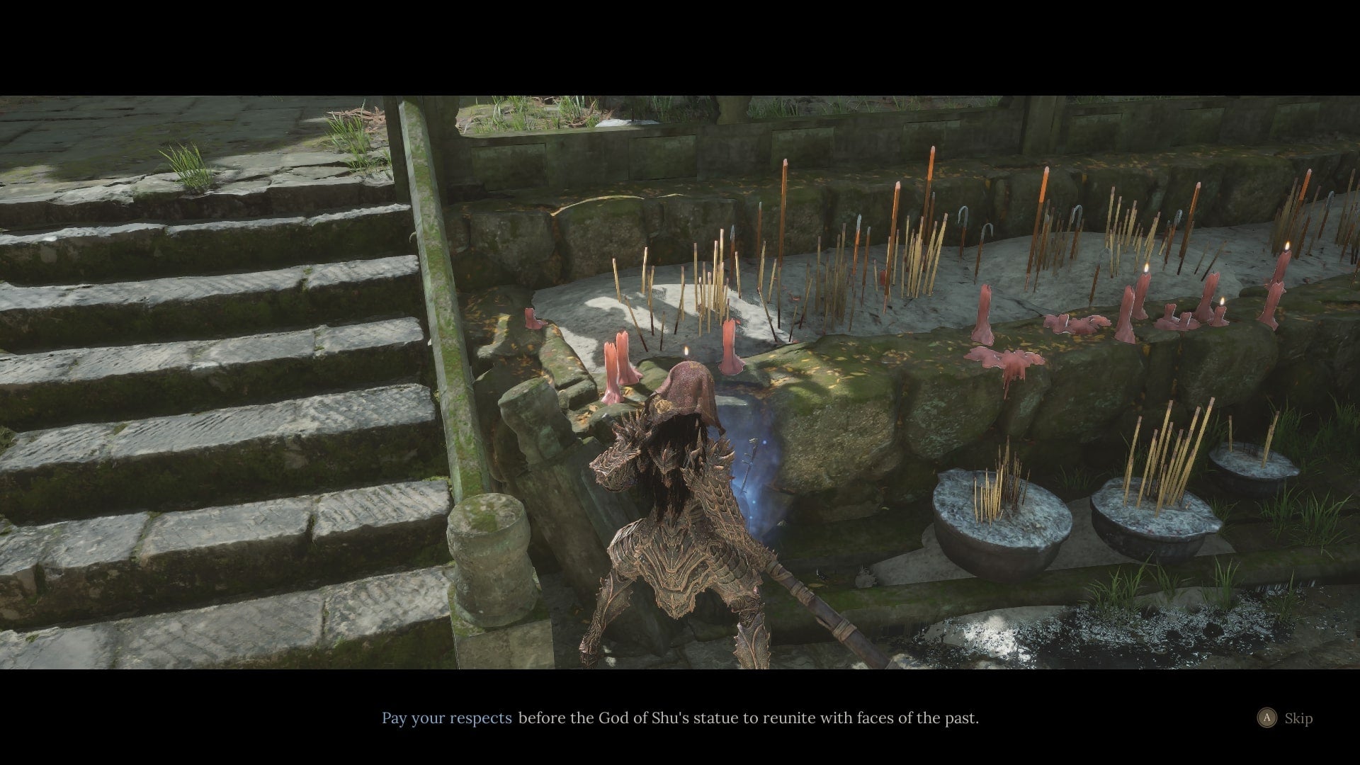 The player interacts with a glowing blue clue - known as Faces of the Past - in front of Shu Sanctum in WUCHANG: Fallen Feathers - 3