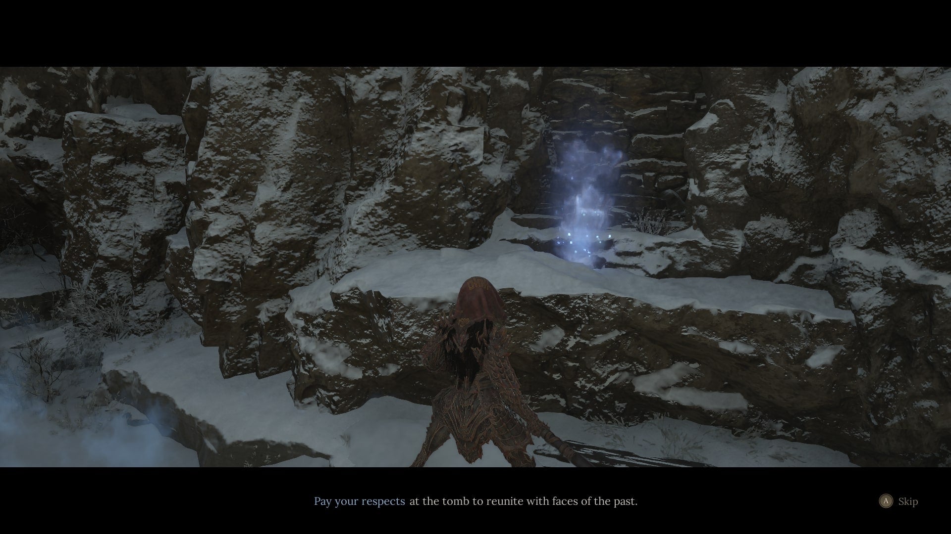 The player interacts with a glowing blue clue - known as Faces of the Past - beside a large cavern near Cloudspire in WUCHANG: Fallen Feathers - 7