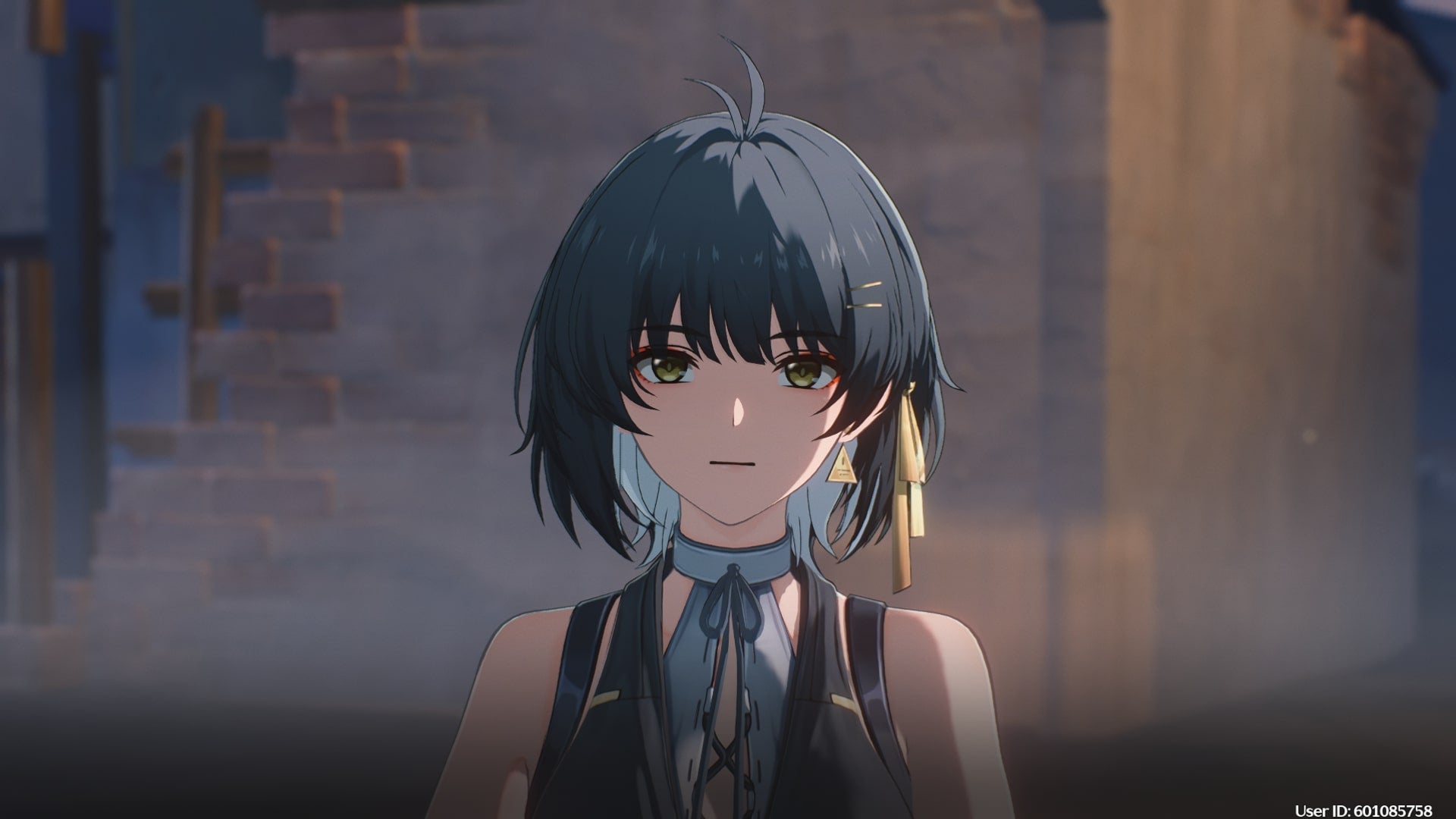 Rover, Wuthering Waves' main character, is shown staring at the camera - 1