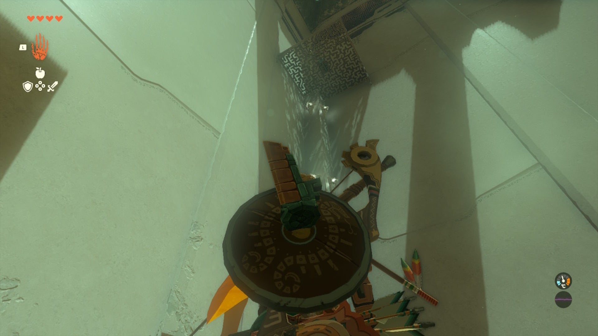 Link looks at a platform with a chest on it in the Oromuwak Shrine in Zelda: Tears of the Kingdom - 8