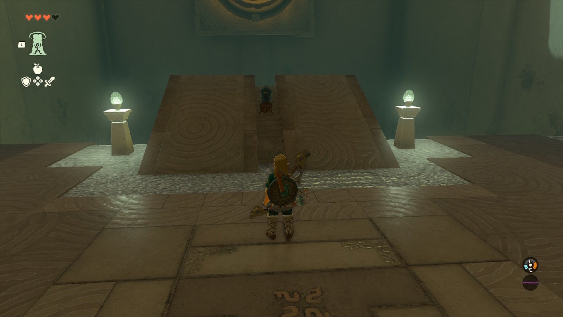 Link puts a missile on a slope that is facing a target in the Oromuwak Shrine in Zelda: Tears of the Kingdom - 5