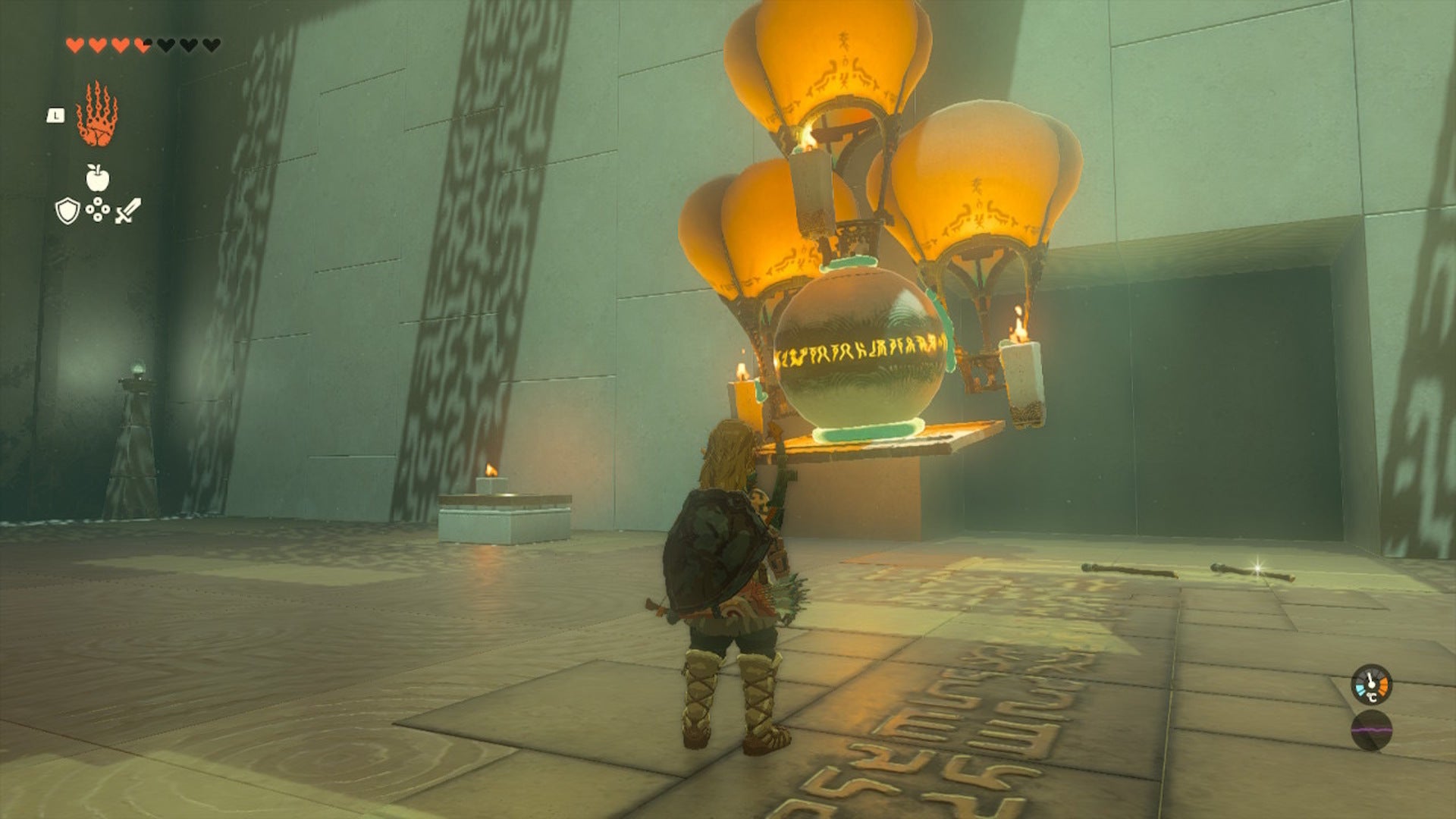 Link uses a platform and three hot air balloons to send a large ball upwards in the Sinakawak Shrine in The Legend of Zelda: Tears of the Kingdom - 9