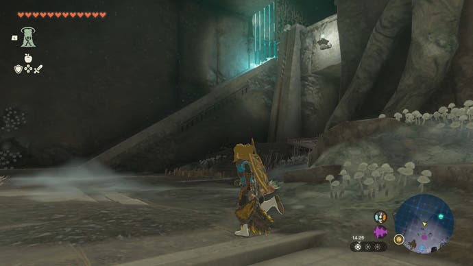 Link approaching a slope with beams of lasers at the end of it in the Left-Leg Depot. On the other side is a treasure chest.