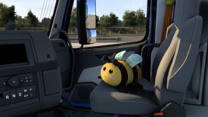 A bee plush in American Truck Simulator’s Oklahoma DLC.