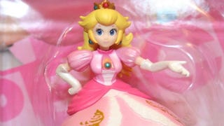 Amiibo sem pernas da Princess Peach à venda no eBay
