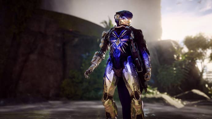 An Anthem subordinate wearing their javelin.