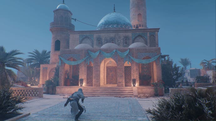 assassins creed mirage, Basim is running in front of the Mosque in kahtabah