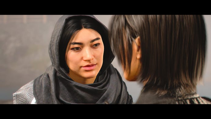 Katsuhime, uno de los aliados en Assassin's Creed Shadows, sonríe a Naoe.