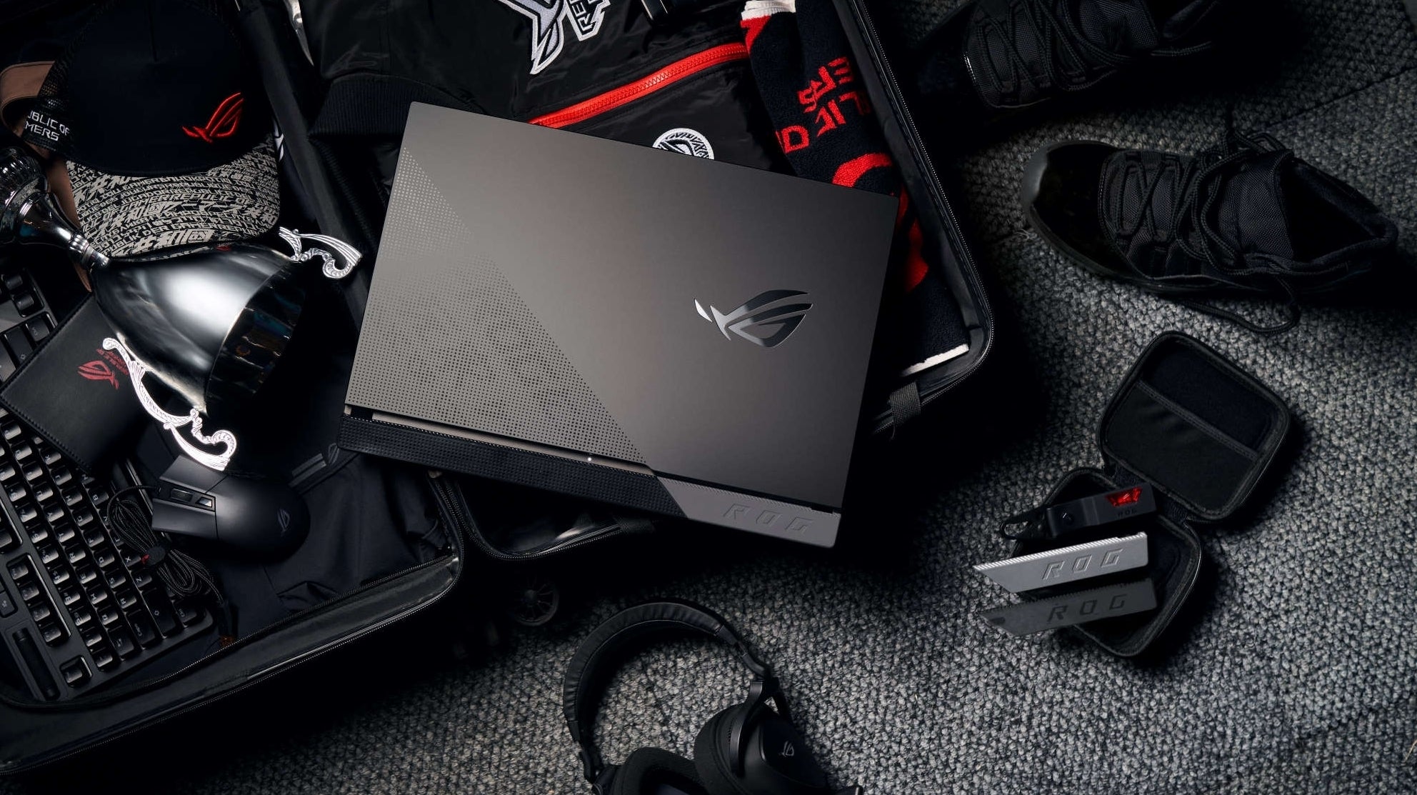 ASUS ROG Strix SCAR 17 (2021) gaming laptop review - Droomhuwelijk tussen RTX 3080 en Ryzen 9 5900HX