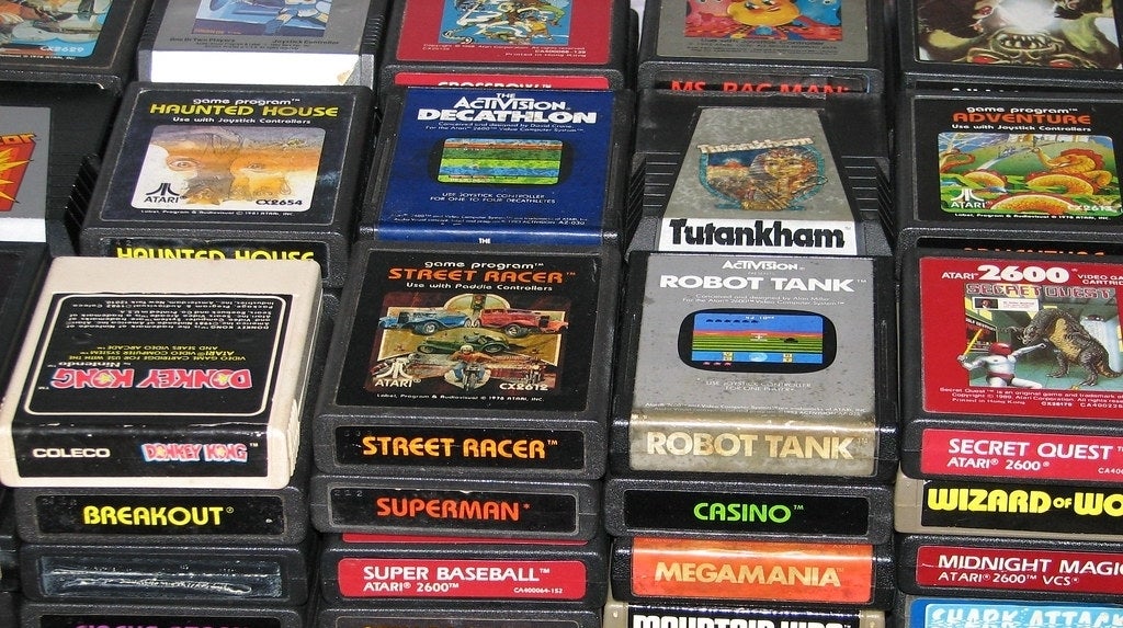 Lot of Atari shops Games