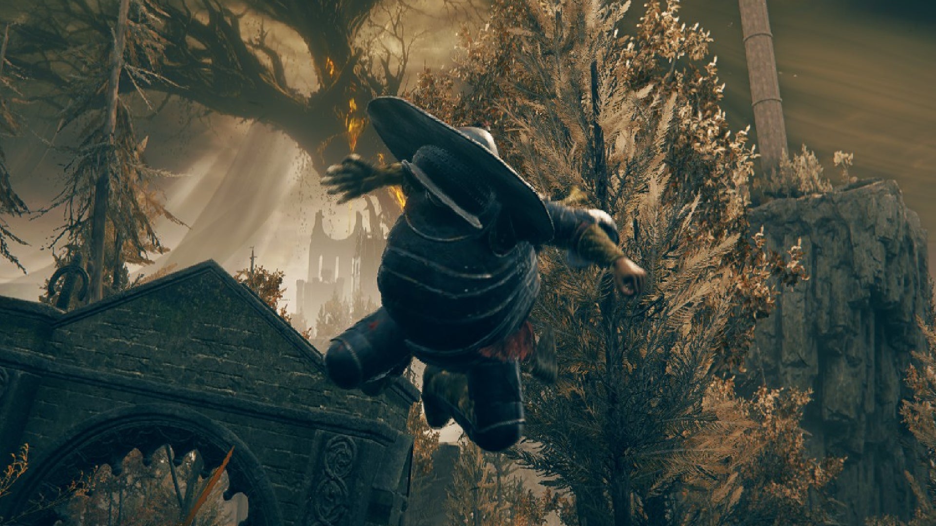 A Tarnished in the chonky Lionel's Armor unleashes a swinging strike with the Beast Claws in Shadow of the Erdtree. - 1