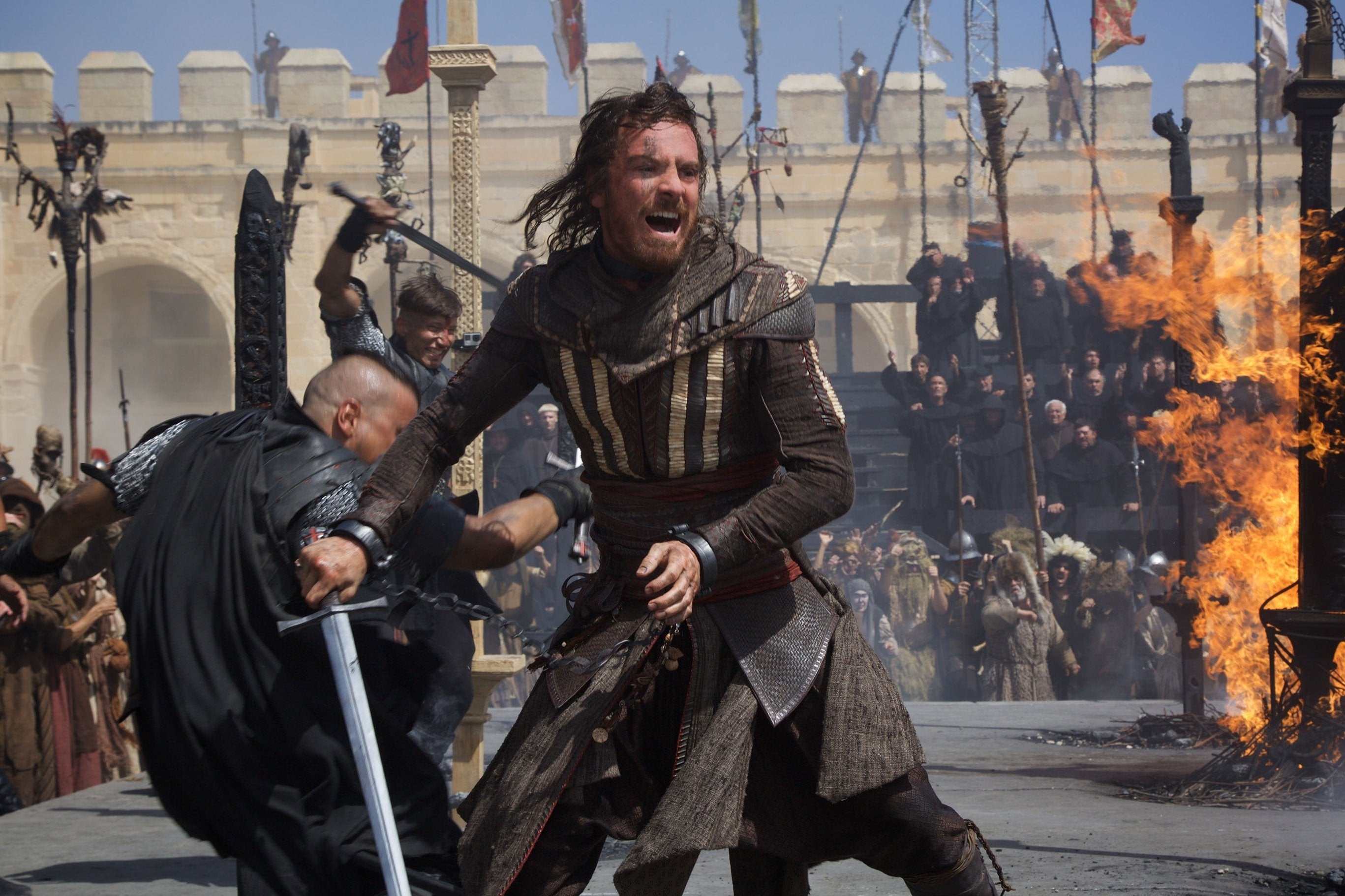 Bekijk: de nieuwe trailer van de Assassin's Creed-film