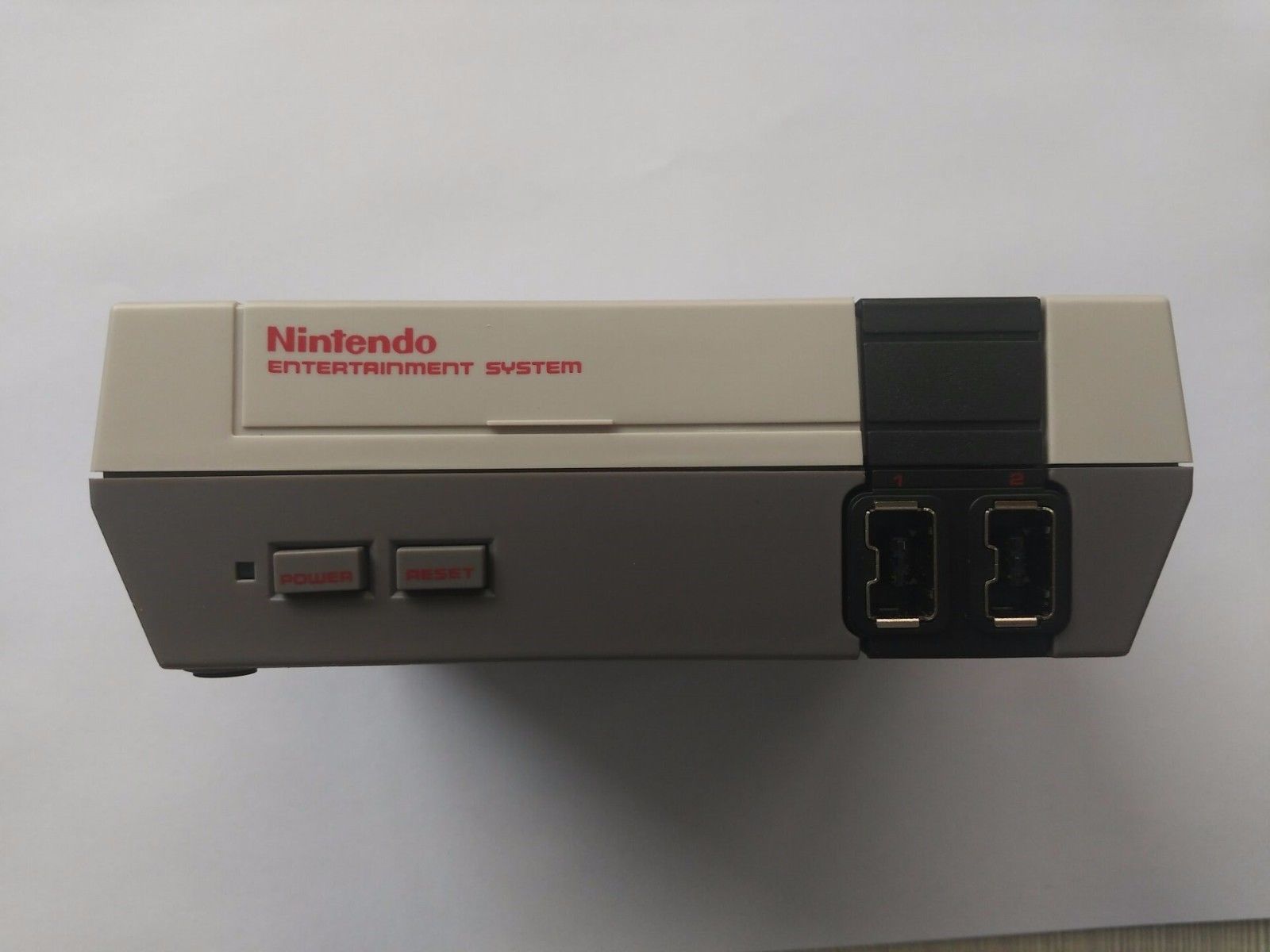 Watch out, there are convincing fake NES mini consoles about ...