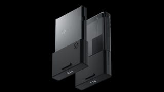 Seagate Storage Expansion Card per Xbox Series X, 2 TB in un palmo di una mano