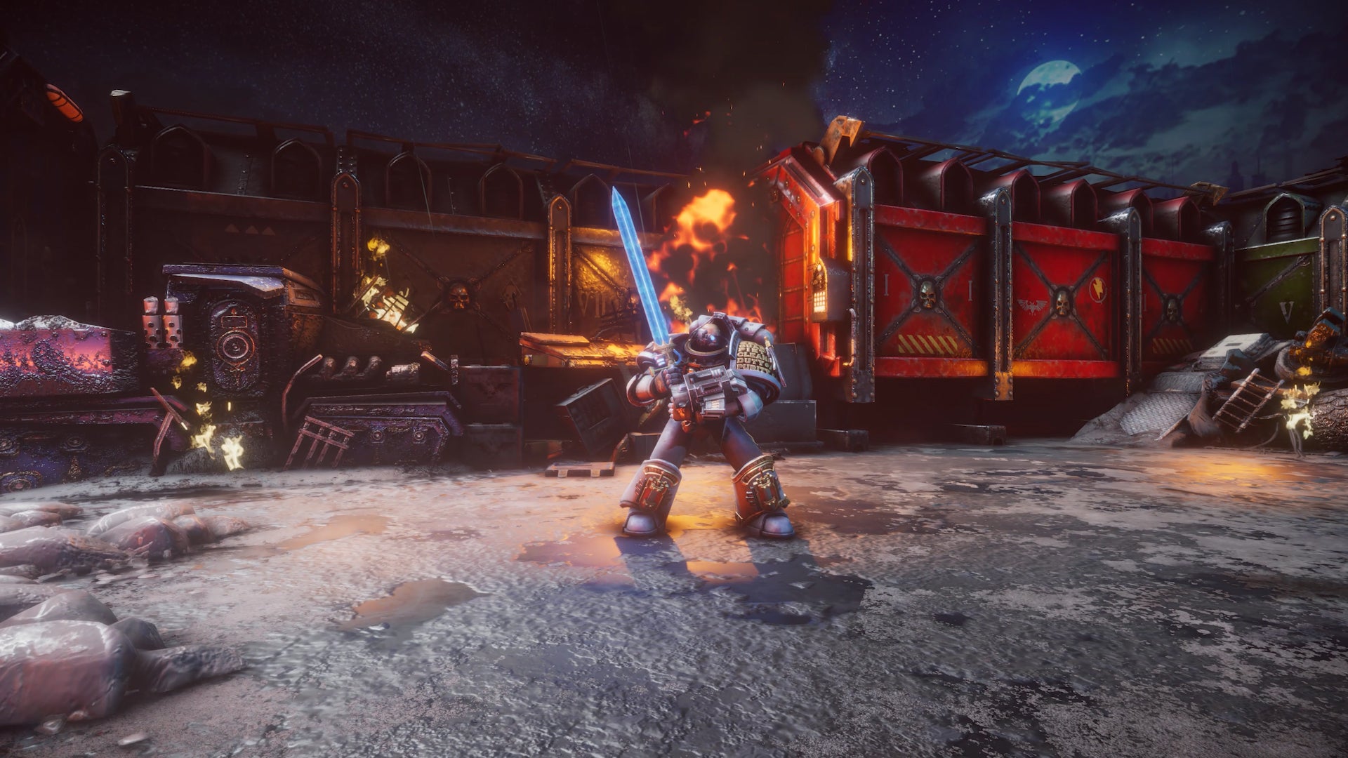 Warhammer 40,000: Chaos Gate - Daemonhunters preview assets featuring turn-based tactics gameplay, the base ship, and assorted shots of your customised four-man squads.