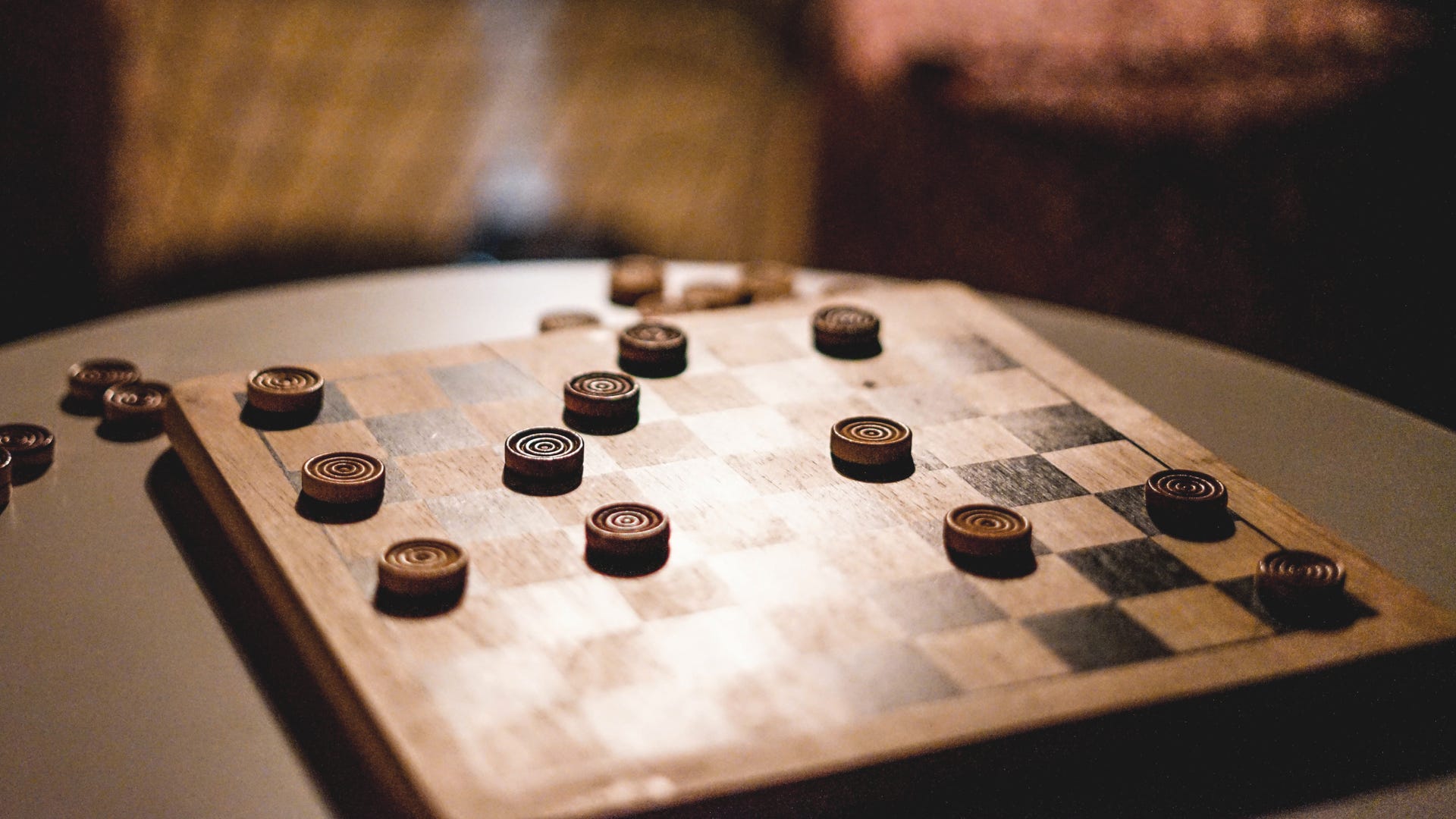 Checkers Explained How to play Checkers: Draughts rules and jumps explained | Dicebreaker
