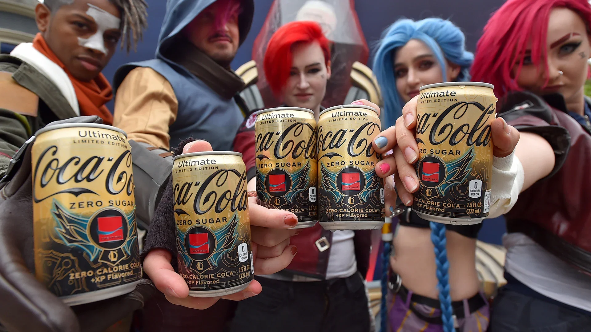 ☆Kinetics Coca-Cola コラボ スカジャン ジャケット XL☆ coke-league-of-legends.webp?