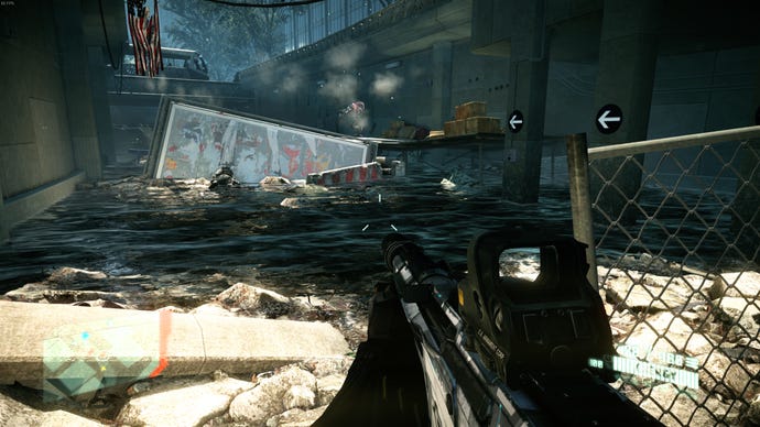 Alcatraz enters a battle in a flooded New York tunnel in Crysis 2.
