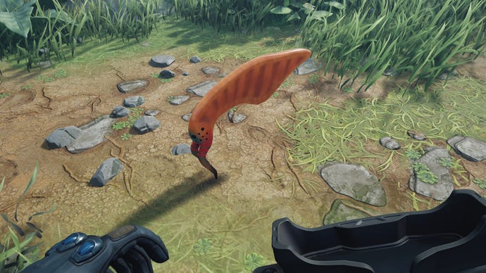 A Leafman creature on the ground in The Cycle: Frontier.