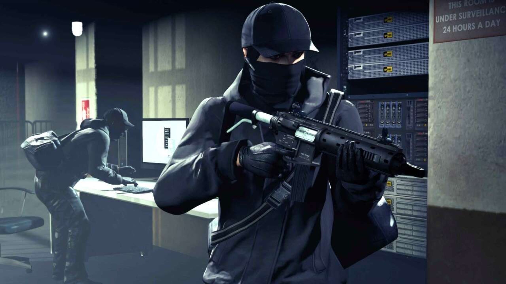 Two GTA Online players doing some spying. - 1