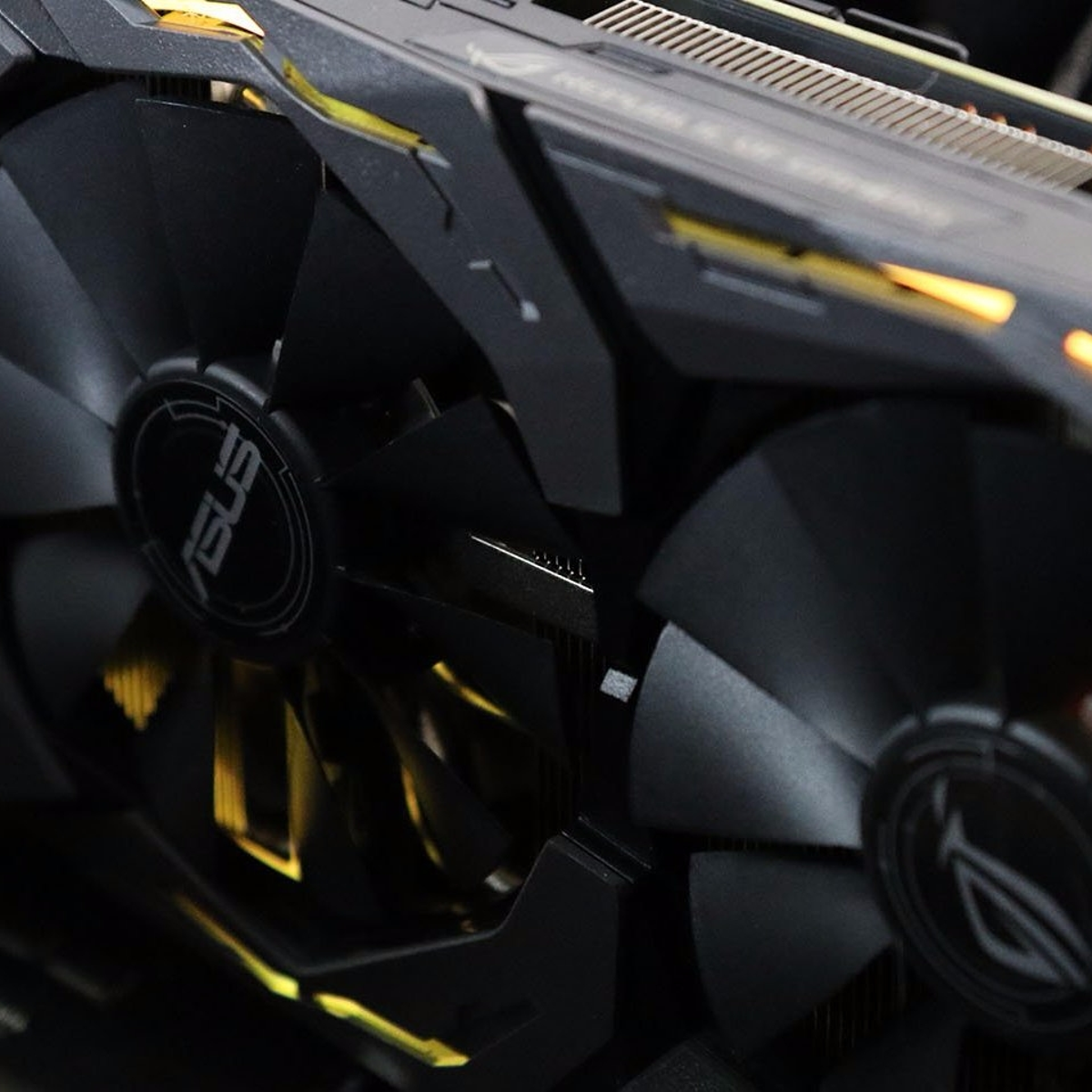 Ventola Di Ricambio Per Scheda Grafica ASUS Strix GTX 1060/1070/1080/1080Ti - Set 3 Ventole - Foto 8