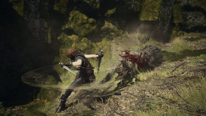 A thief using twin knives in Dragon’s Dogma 2.