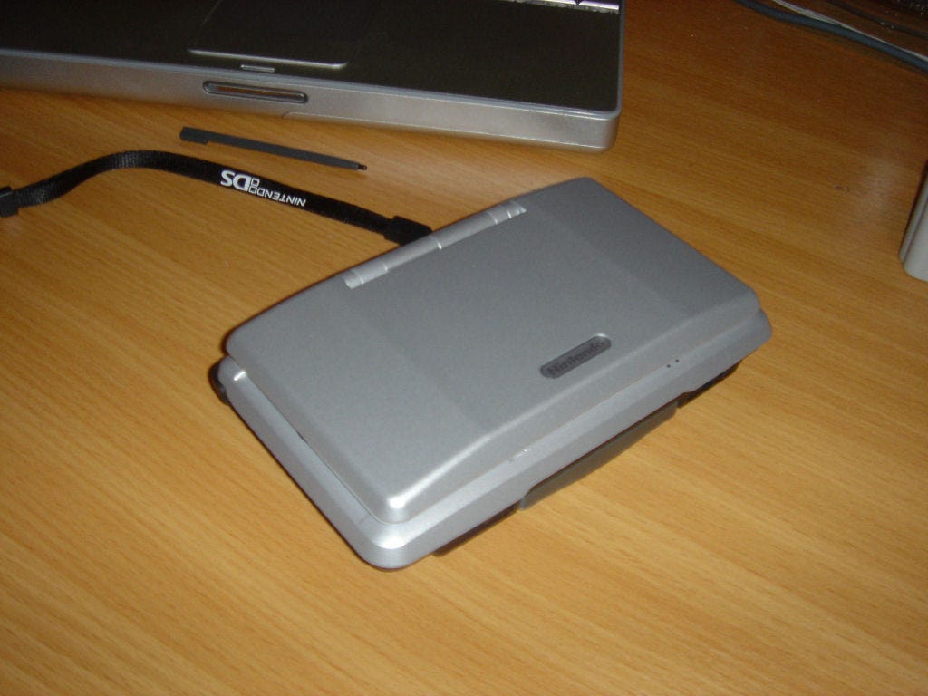 Ds Profile. Basic Nintendo DS First Look | Eurogamer.net